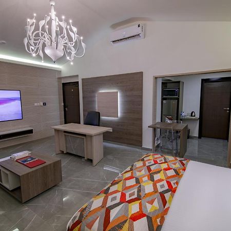 Home Suites Boutique Hotel Freetown Exterior foto