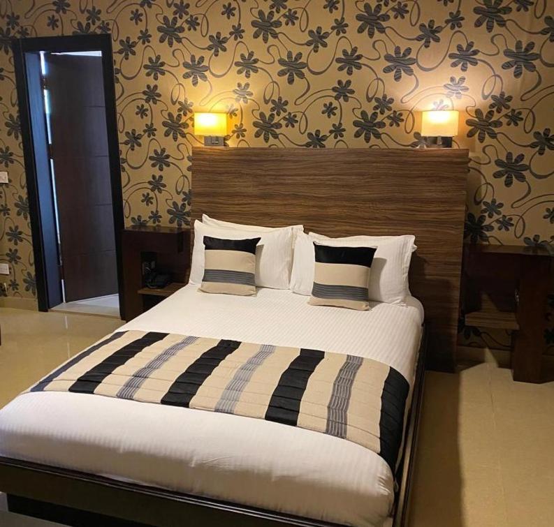 Home Suites Boutique Hotel Freetown Exterior foto